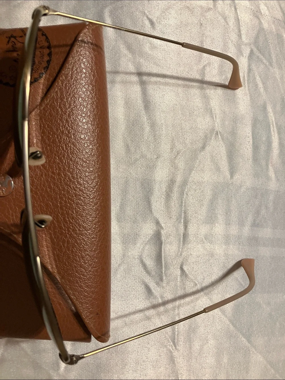 Very Nice Sunglasses! Ray-Ban Aviator Sunglasses wi/Purple Mirrored Lenses
